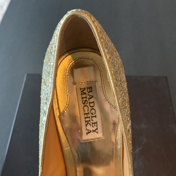 Badgley Mischka Gold Peep-Toe Evening Pumps - Picture 4 of 11